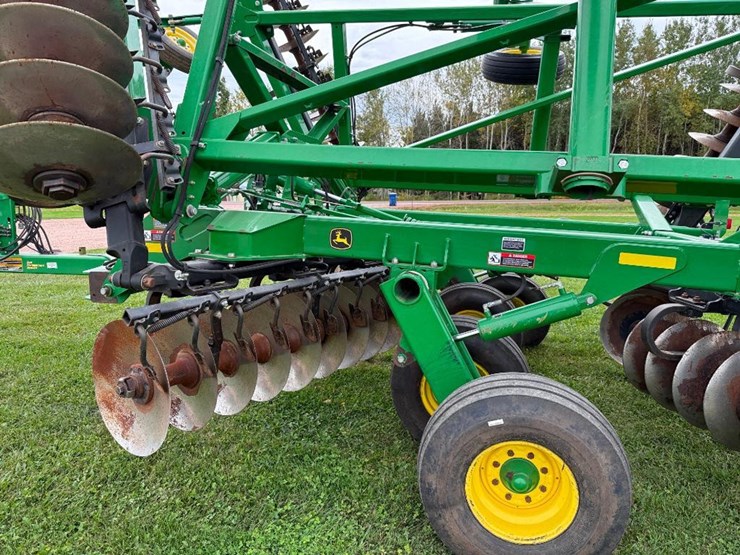 john-deere-2623-image-37