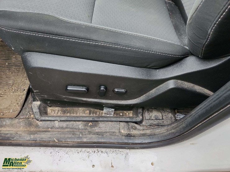 2019-ford-escape-se-image-9