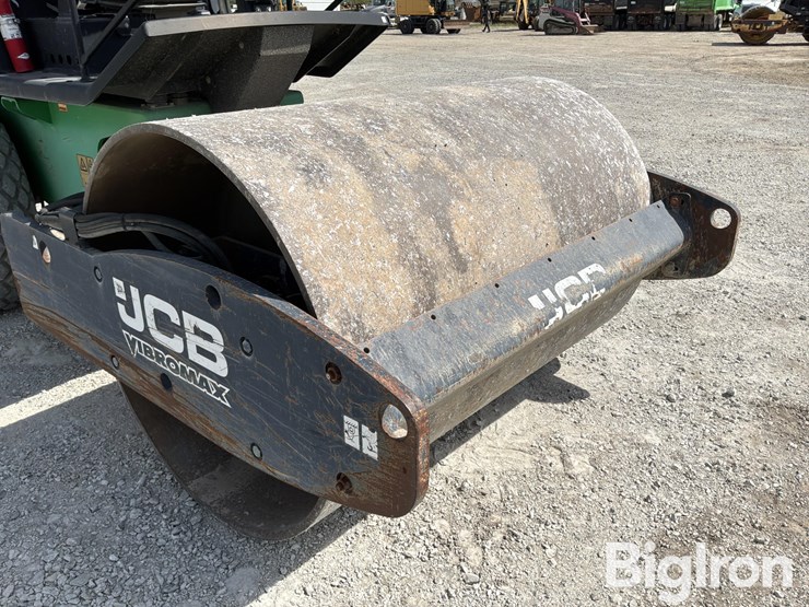 2013-jcb-vibromax-vm75-vibratory-smooth-drum-roller-image-20