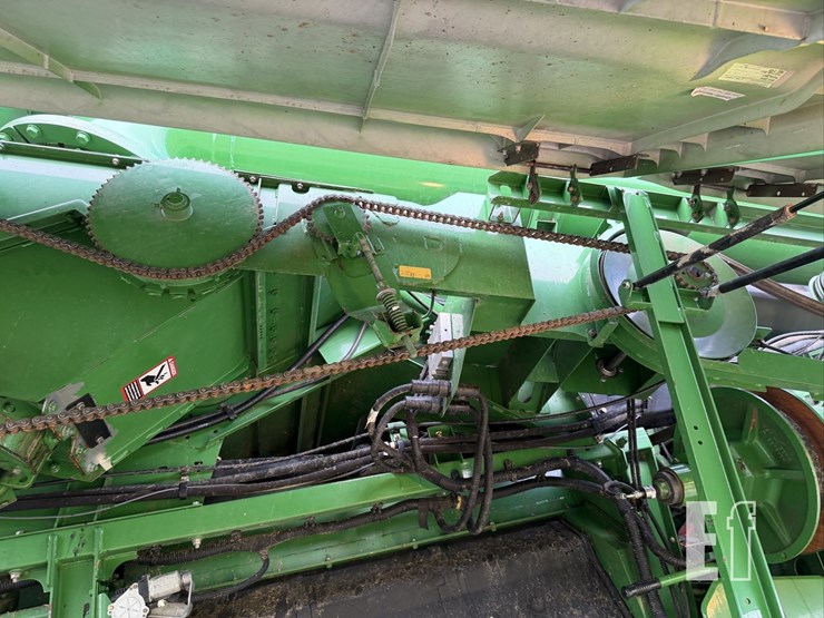2011-john-deere-9770-sts-image-13
