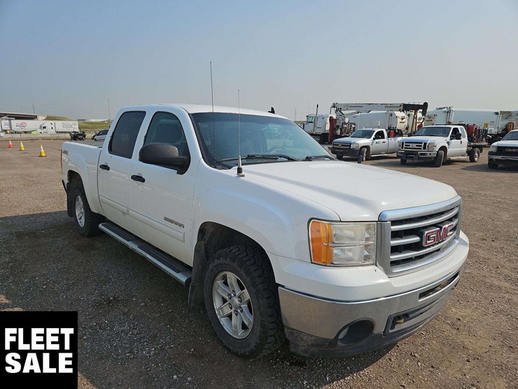 2013-gmc-sierra-1500-sle-image-2