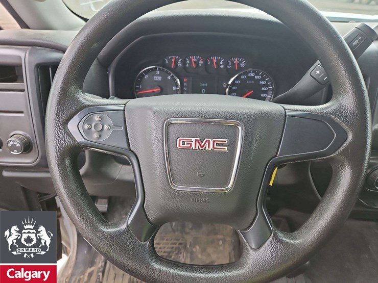 2015-gmc-sierra-2500hd-image-17