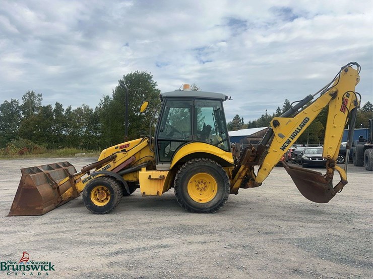 new-holland-b95-image-8