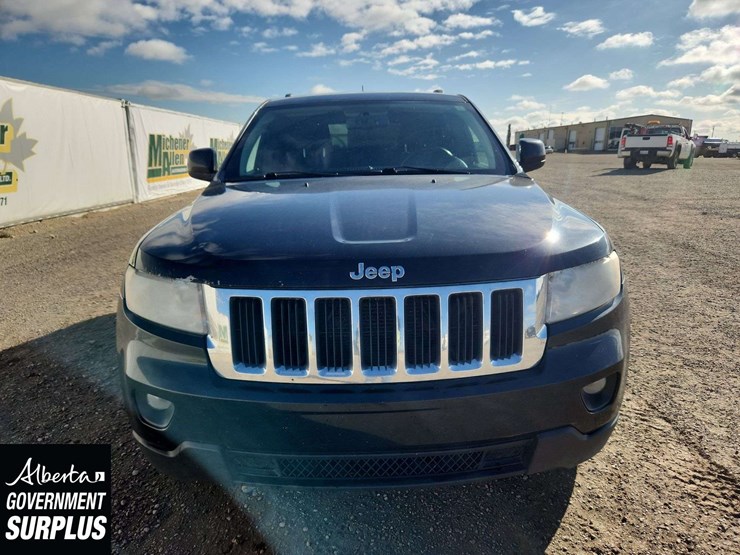 2013-jeep-grand-cherokee-image-8