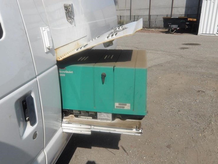 2003-utility-van-image-11