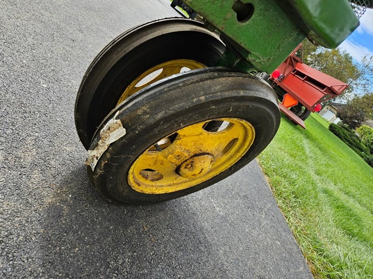 john-deere-h-image-37