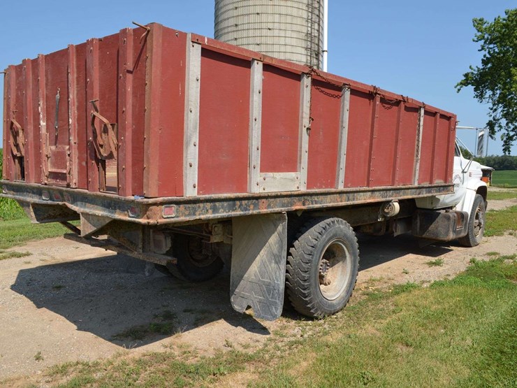 1986-gmc-c7-grain-truck-image-9