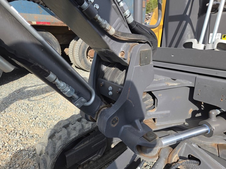 volvo-ec27d-image-18