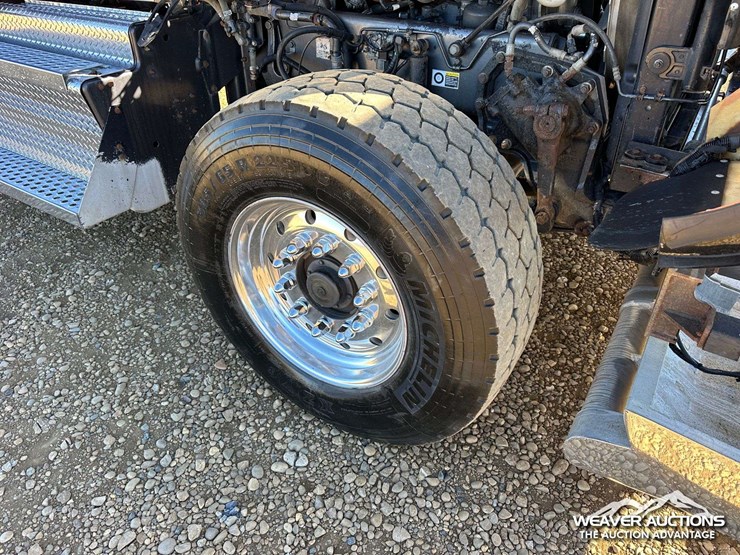 kenworth-w900-image-50