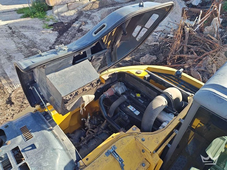 2023-kobelco-sk140sr-lc-7-image-33