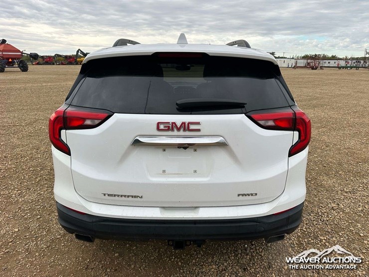 2018-gmc-terrain-image-45