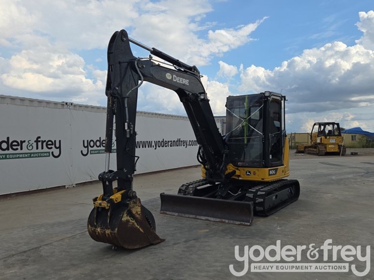 2020-deere-60g-image-1