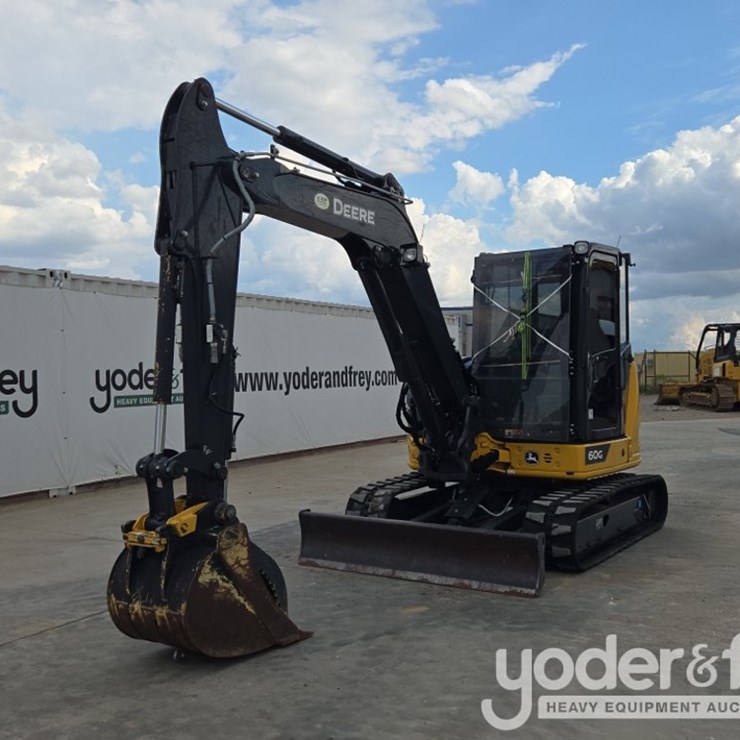 2020 DEERE 60G