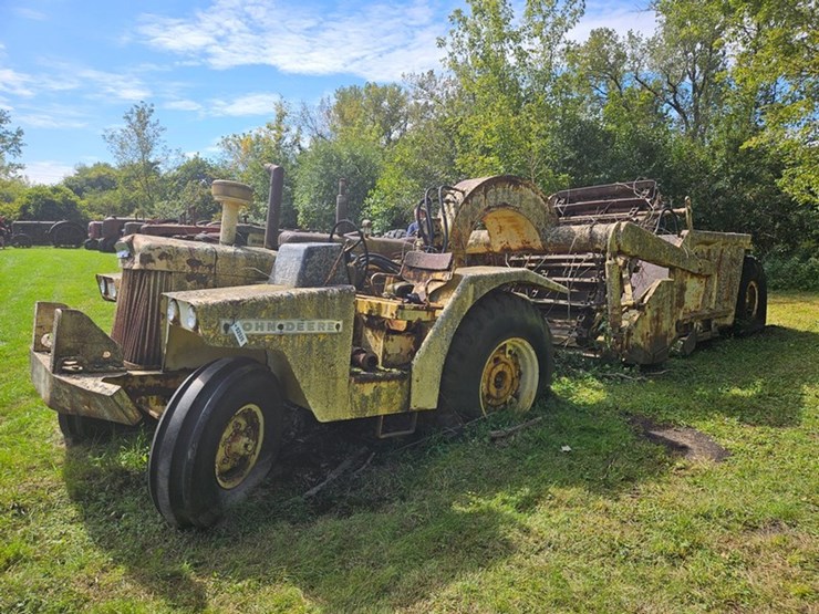 #2520-•-john-deere-paddle-scraper-image-1