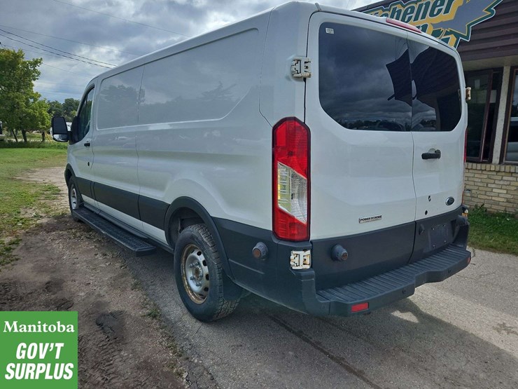 2017-ford-transit-image-3