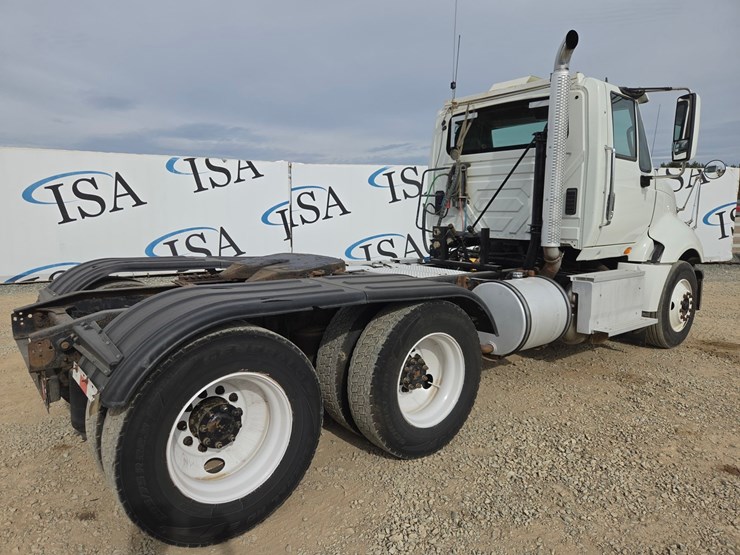 2015-international-prostar-image-5
