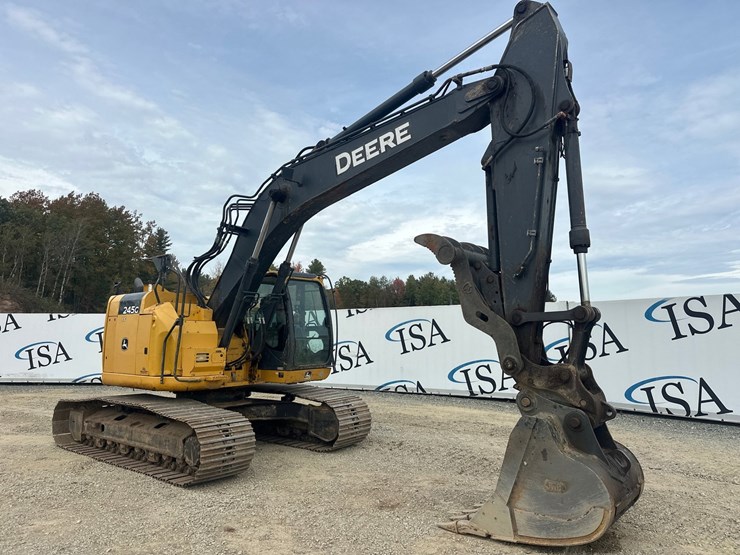 2017-deere-245g-lc-image-7