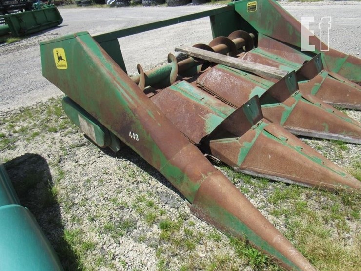 john-deere-443-image-1