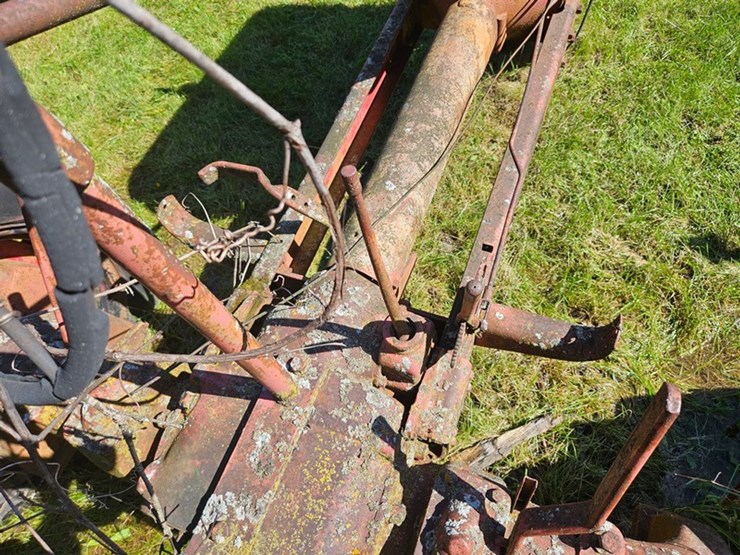 #2527-•-bf-avery-tractor-image-19