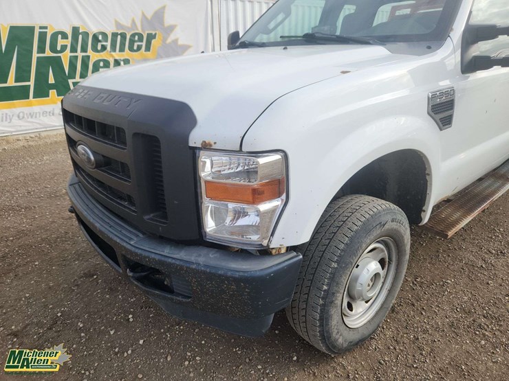 2010-ford-f350-image-39