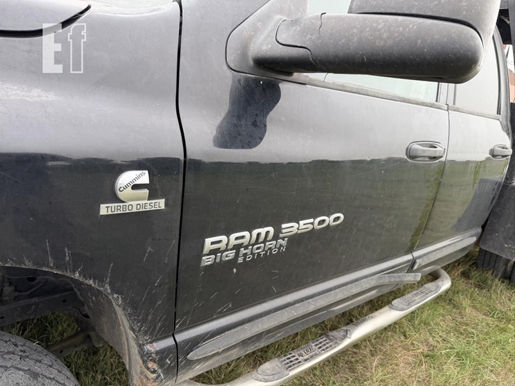 2006-dodge-ram-3500-image-11