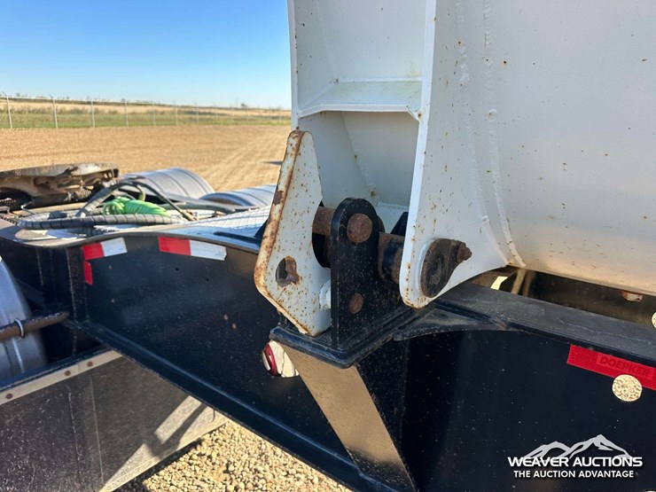2015-doepker-sd17799-l-t/a-side-dump-trailer-image-24
