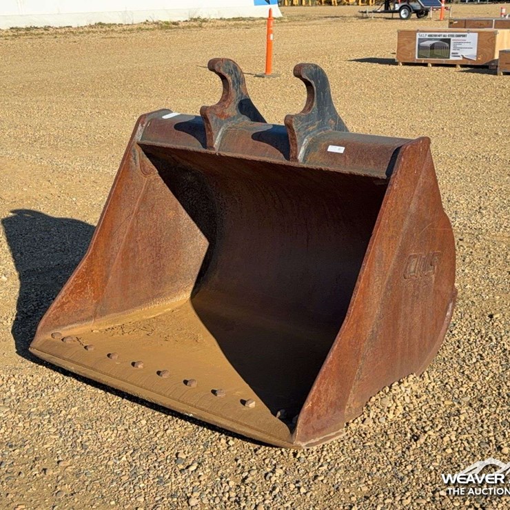 CWS 56 IN. Excavator Q/C Clean Out Bucket