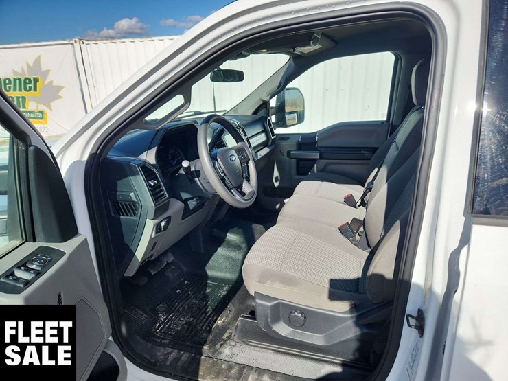 2022-ford-f250-image-13