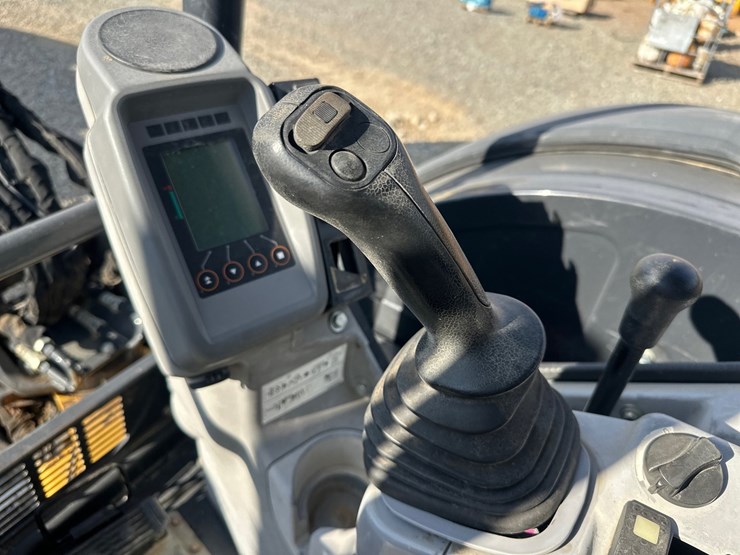 deere-50g-image-40