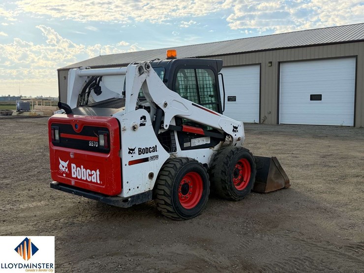 2015-bobcat-s570-image-4