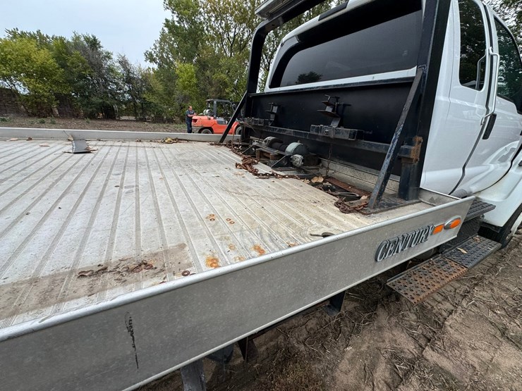 2015-ford-f650-image-31