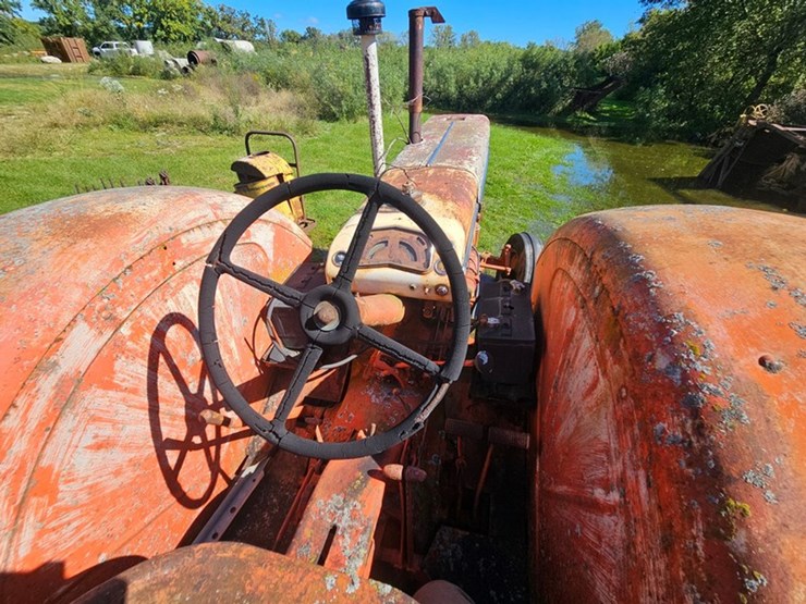 #2531-•-case-900-tractor-image-31