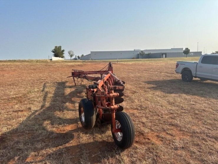 alllis-chalmers-400-7-bottom-plow-image-18