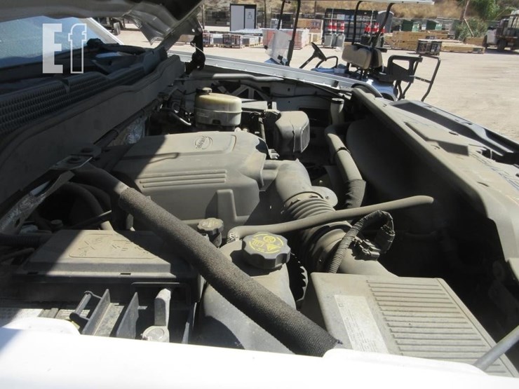 2016-chevrolet-2500hd-image-6