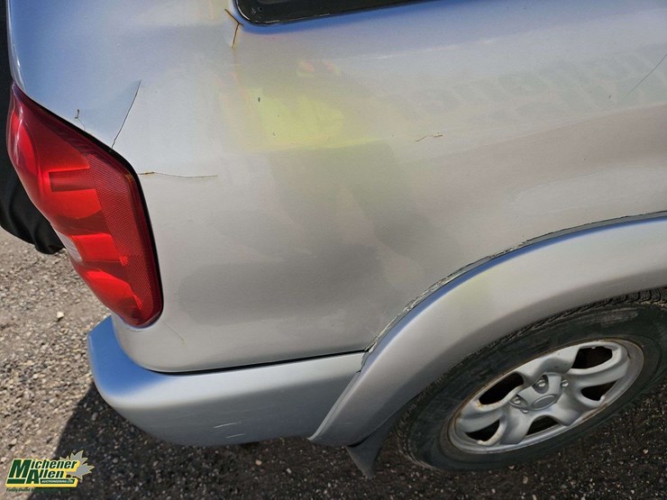 2004-toyota-rav4-image-30