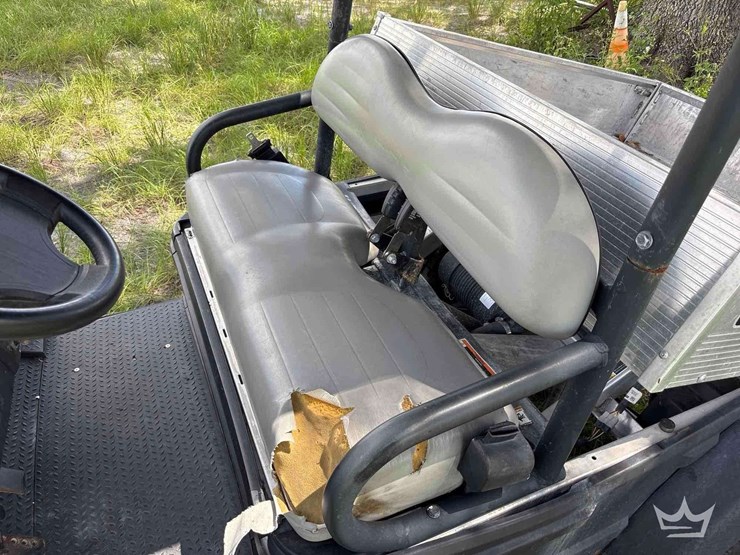 2023-club-car-carryall-1500-4x4-diesel-utility-cart-image-19
