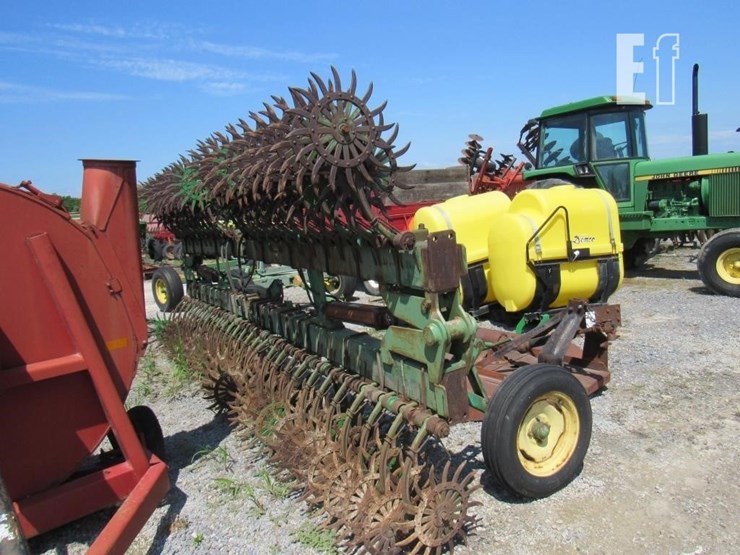 john-deere-400-image-1