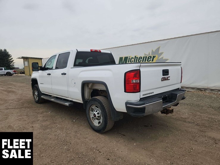 2015-gmc-sierra-2500hd-image-3