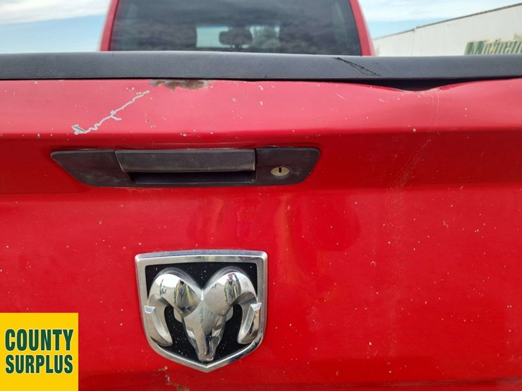 2015-dodge-2500-image-36
