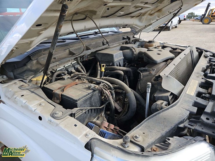 2011-ford-f350-image-27
