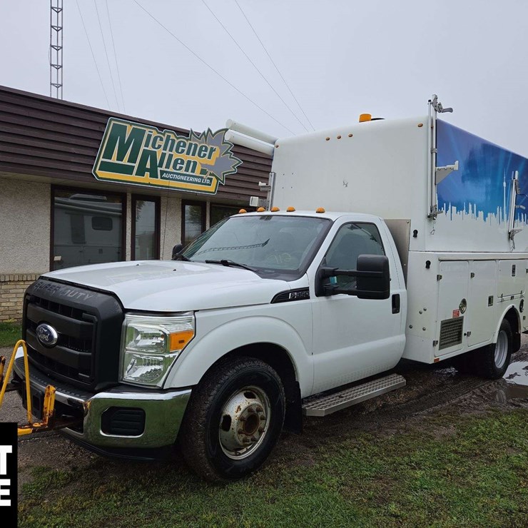 2011 FORD F350
