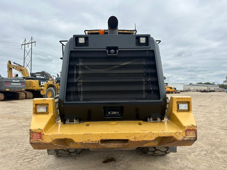 2014-caterpillar-972k-image-4