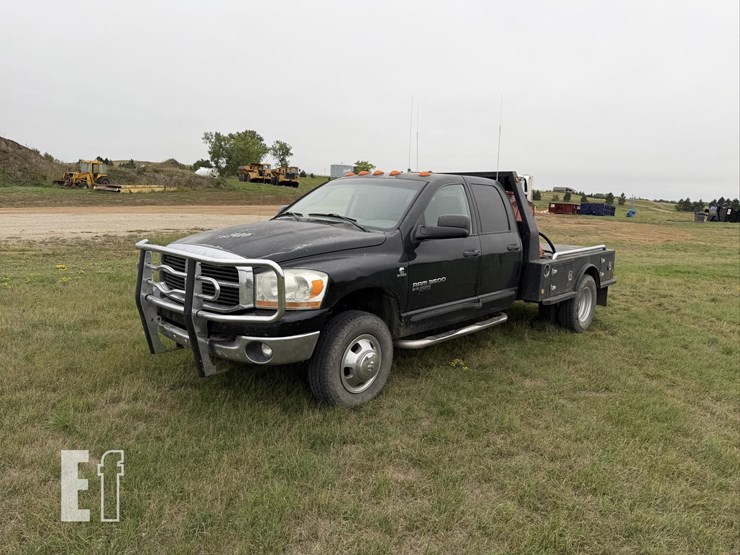 2006-dodge-ram-3500-image-1