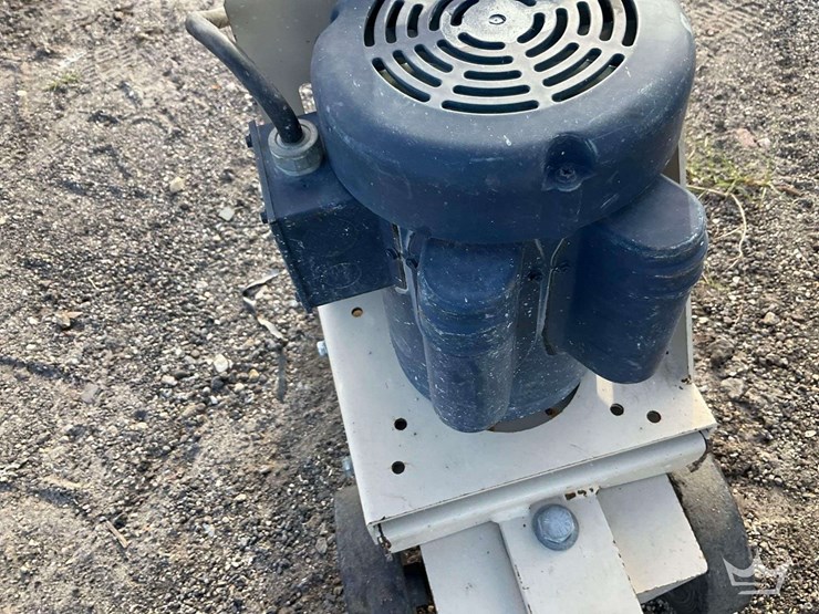 edco-tmc-7-2l-magna-trap-7in-electric-edge-grinder-image-10