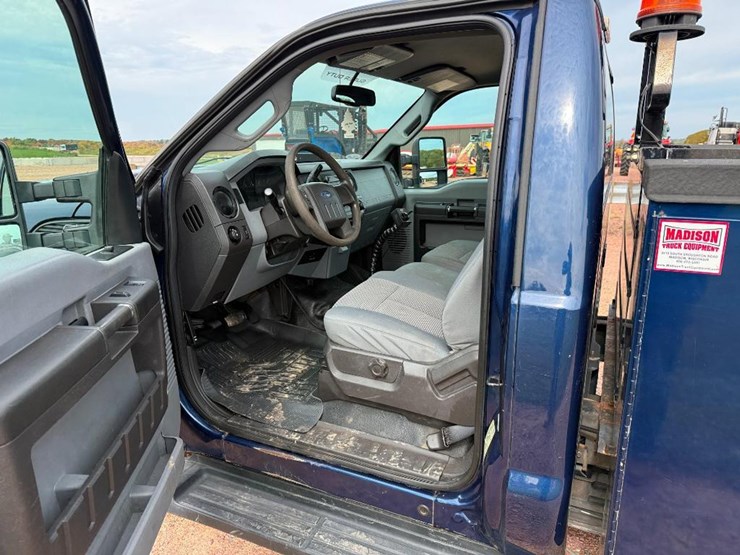ford-f250-xl-image-42