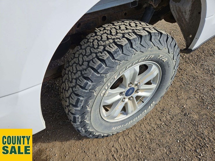 2016-ford-f150-image-9