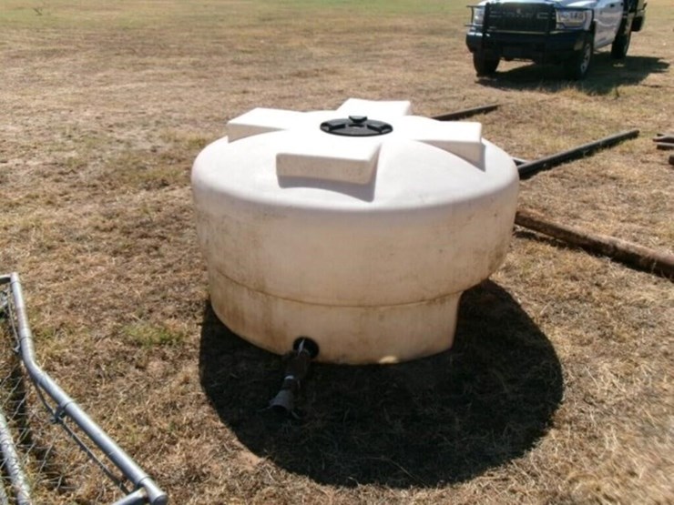 poly-nurse-tank,-300-gallon-image-1