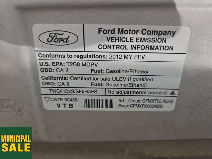 2012-ford-cargo-image-27