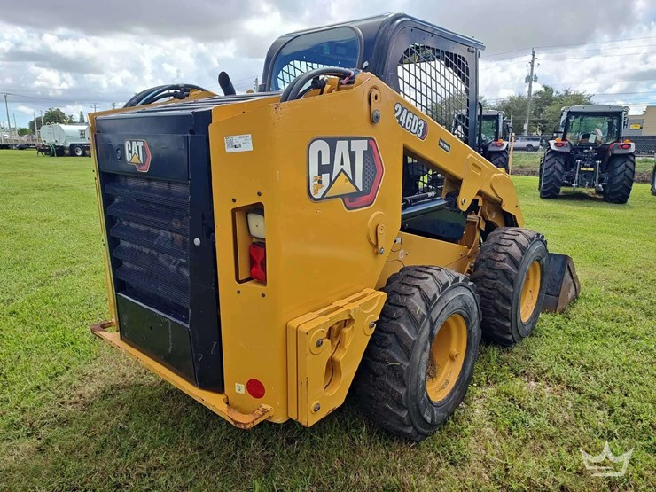2023-caterpillar-246d3-image-4
