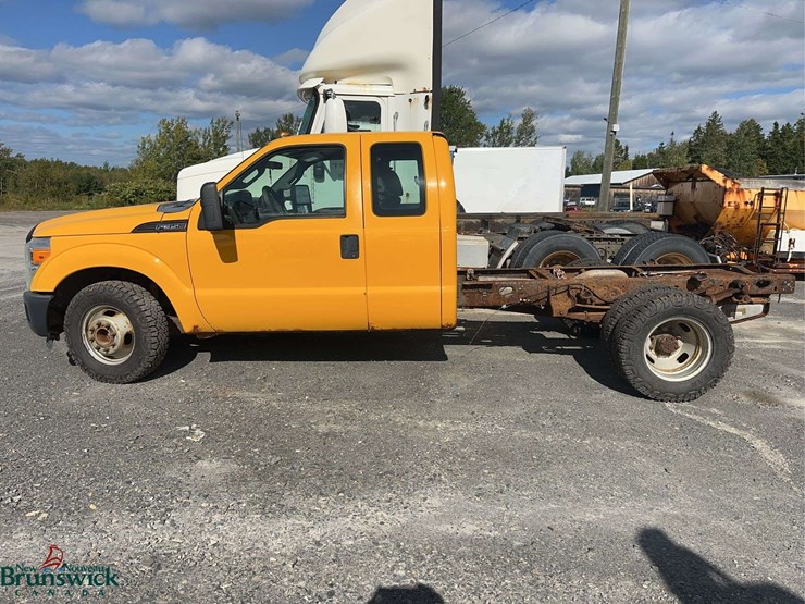 2011-ford-f350-xl-image-7